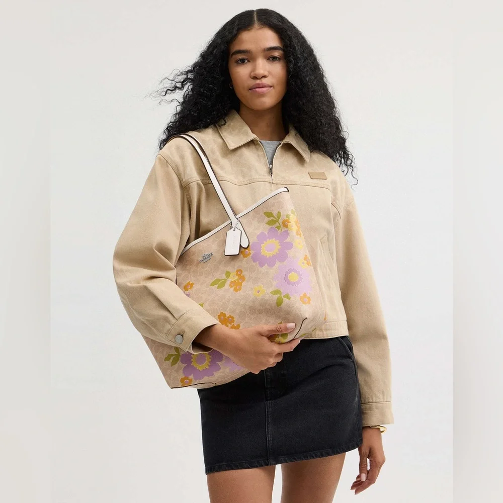 NWT COACH City Tote Bag Signature Canvas With Floral Print Silver/Sand - Picture 9 of 9